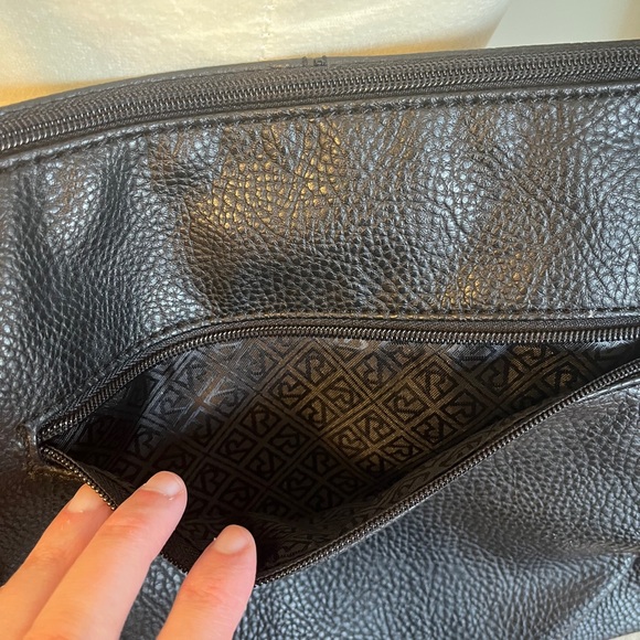 Women’s Relic Black Leather shoulder Purse - Picture 3 of 12